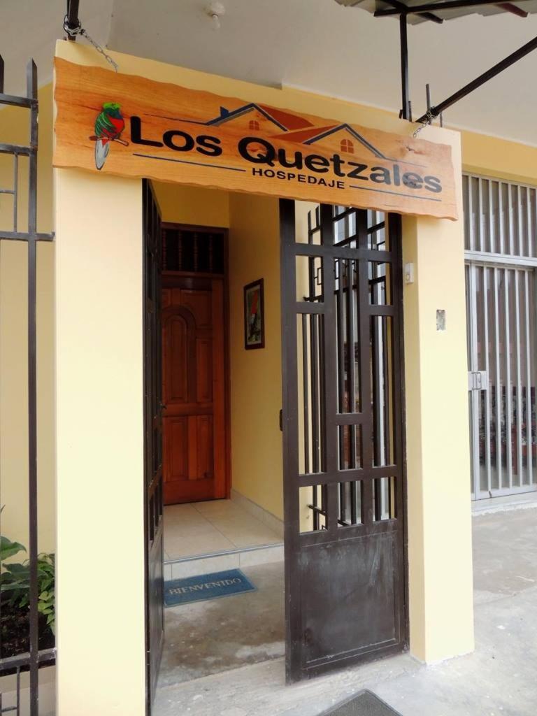 Hospedaje "Los Quetzales De Oxapampa" Buitenkant foto