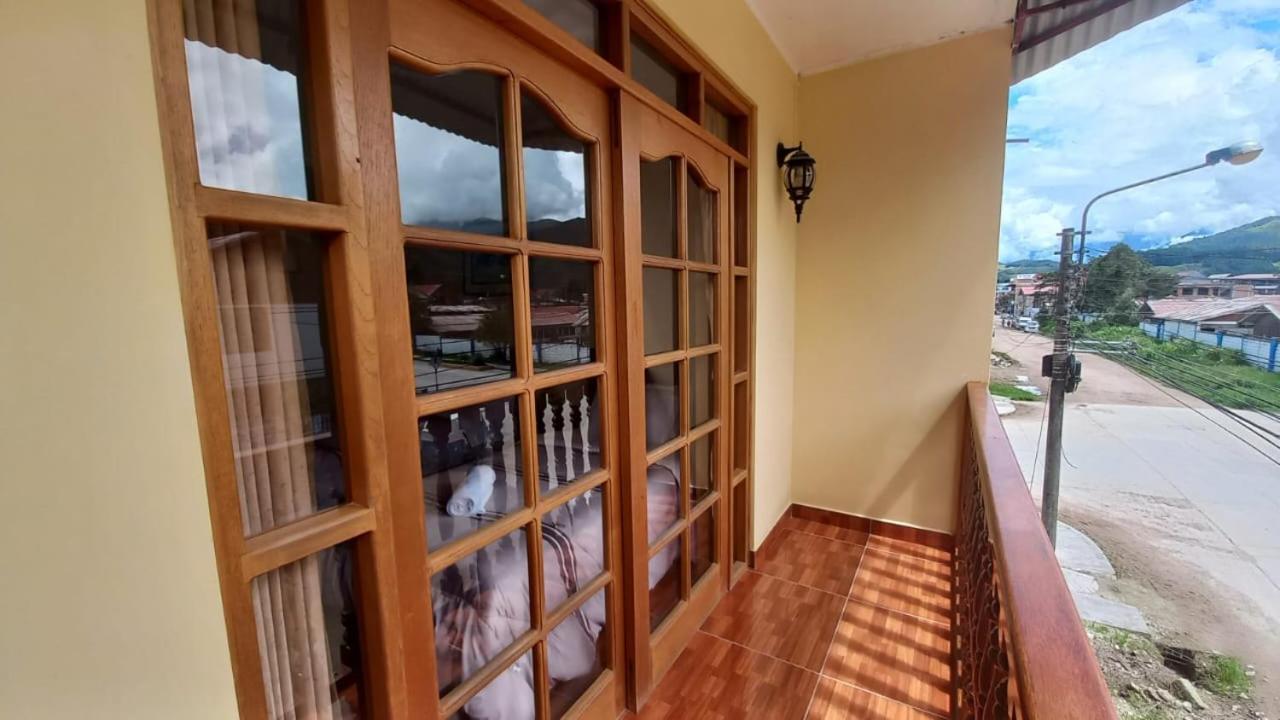 Hospedaje "Los Quetzales De Oxapampa" Buitenkant foto